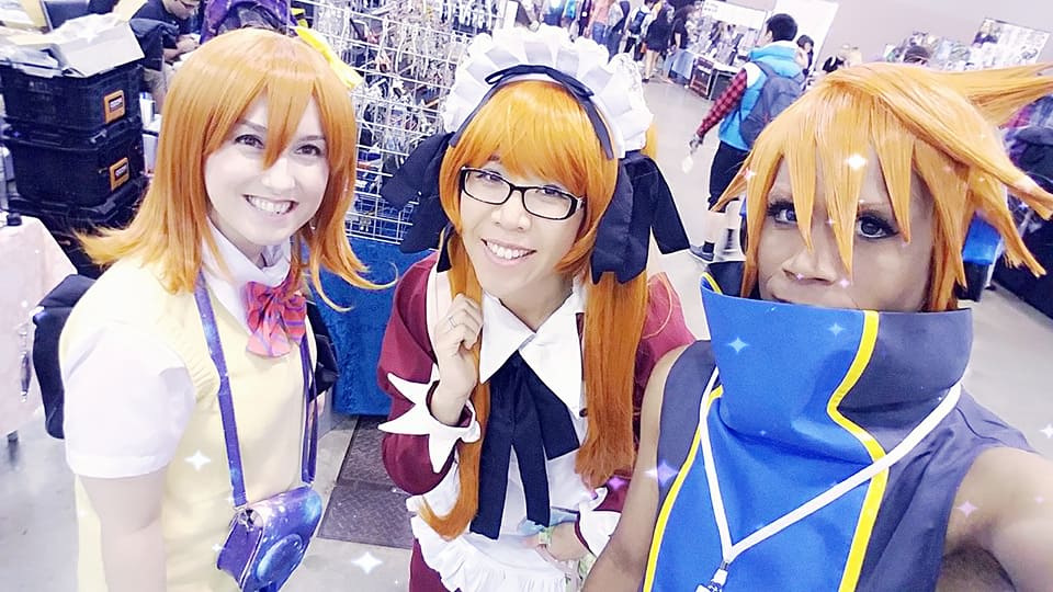Orange-haired friends! With Flora and ManaKnight Cosplay!